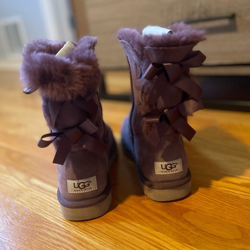 PURPLE UGGs with Bows
